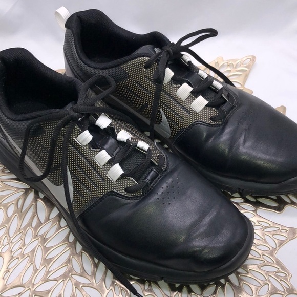 Men’s Nike Golf Shoes Black with Silver Swish Size 9.5 - Picture 1 of 9